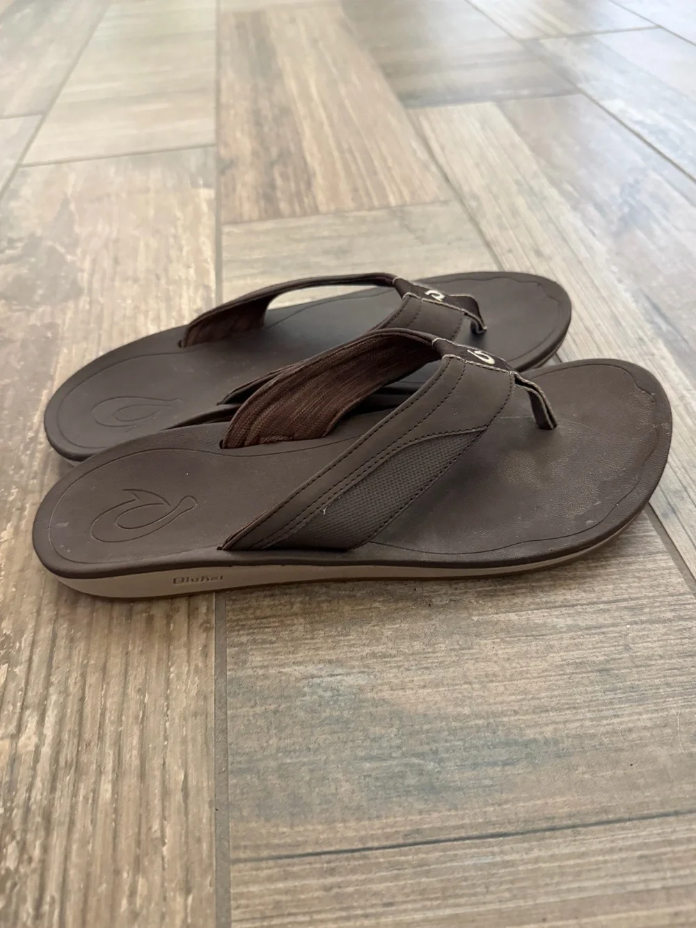 Men’s OLUKAI Ohana flip flop sandals size 12
